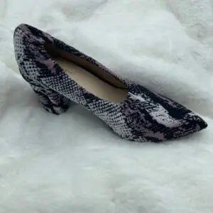 silver snakeskin shoe cover 2