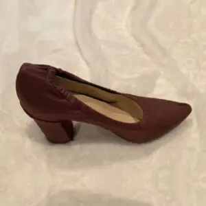 brown shoe cover